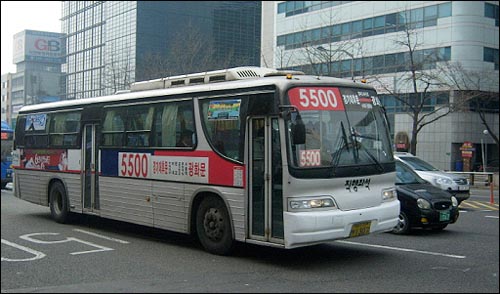 용인 수지구와 서울 도심을 잇는 5500번 버스. 