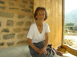 신씨고가의 실제 집지킴이는 장순덕(89세)님이다. 그이는 33살부터 지금까지 고택에 살고 있다.