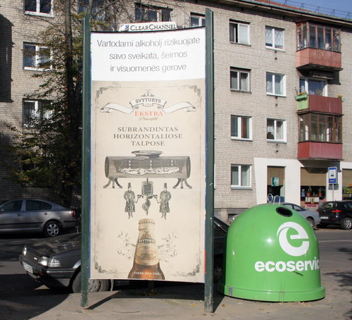 리투아니아 빌뉴스에 등장한 이색적인 맥주광고
