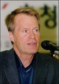 2008년 노벨문학상 수상자로 선정된 프랑스 작가 르 클레지오.