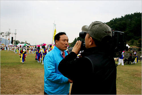 광양숯불구이 축제 위원장(57.박노신), “광양전통 숯불구이 축제는 광양의 상징입니다."