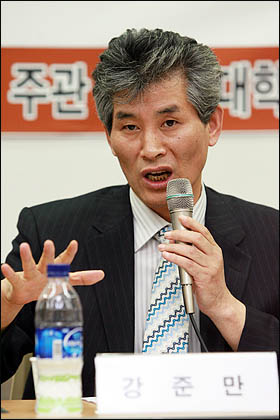 강준만 전북대 교수(자료사진).
