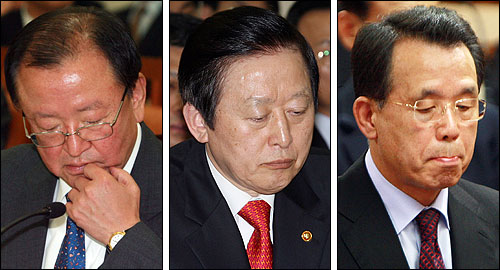 강만수 기획재정부 장관, 김하중 통일부 장관, 한승수 국무총리(왼쪽부터)