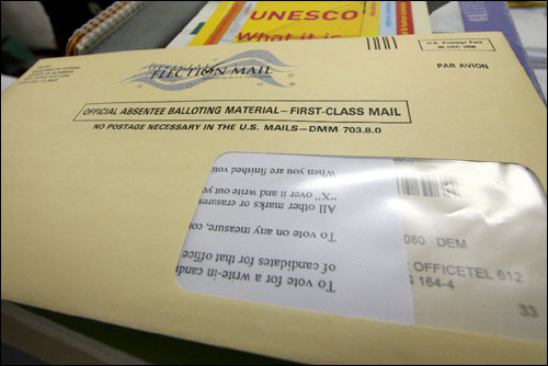 미국 밖에 거주하는 국민들이 대통령 선거에 참여할 수 있도록 발송된 부재자 투표용 우편물.