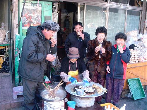 부담없이 먹을 수 있는 한두 개씩 먹어대는 풀빵, 그 맛이 기막힌다.