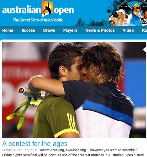  나달(오른쪽)이 베르다스코에게 다가가 포옹하는 장면이 실린 호주오픈테니스대회 공식 누리집(australianopen.com) 첫 화면.