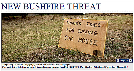 한 주민은 집을 태우지 않아 고맙다고 피켓을 쓰기도 했다.