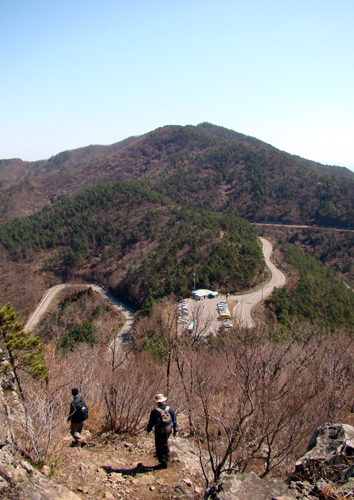 산행은 인생길을 돌아보게 하지요