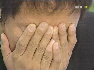 일본 도쿄에 머물고 있는 탤런트 장자연씨의 기획사 대표 김아무개씨가 17일 MBC와의 인터뷰에서 "이번 사건은 100% (유모씨의 ) 자작극"이라며 "조만간 귀국해 수사에 응하겠다"고 밝혔다. 