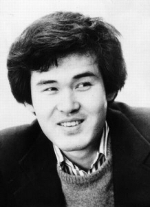 故 기형도 시인(1960~1989)의 생전 모습.