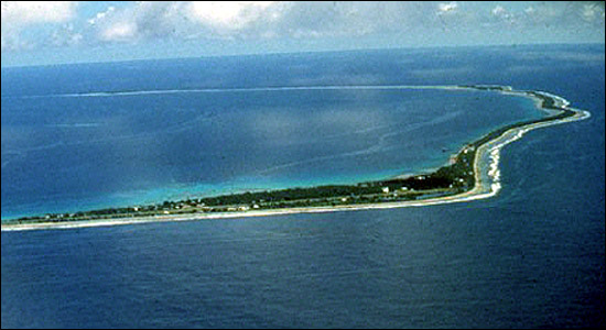 지구온난화로 2001년 국토포기를 선언한 투발루. 머지않아 이 아름다운 남태평양의 지상낙원은 바다속으로 사라질 예정이다. 