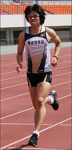 김국영 선수 꿈을 키우며 미래를 향해 달리고 있다.
