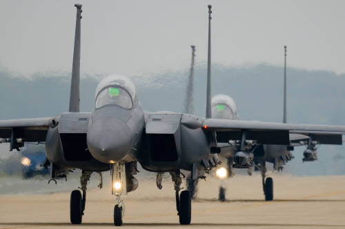 공군의 F-15K 전투기