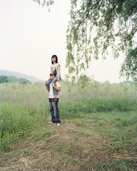  The Park Player 유정훈 couple. 40×50inch. C-print. 2007