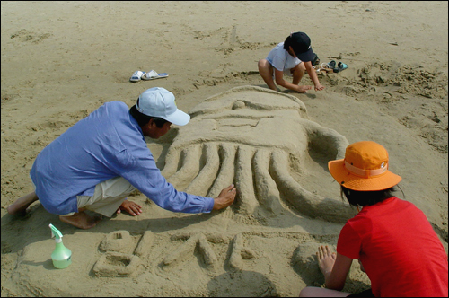 모래·민어축제에선 모래성 쌓기 등 아이들과 함께 즐길 수 있는 프로그램이 마련된다.