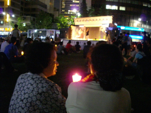 오후 7시부터 시민추모위원회 주최의 촛불집회가 서울광장에서 열리고 있다. 