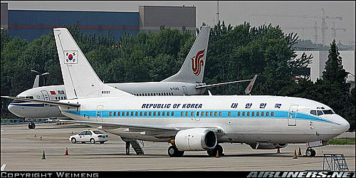 현재 대통령 전용기는 지난 1985년 도입된 보잉 737-300 기종으로 내년에 완전 폐기될 예정이다.