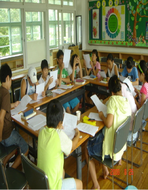 부곡초등학교 독서논술부 어린이들의 "독서논술토론" 토론 모습