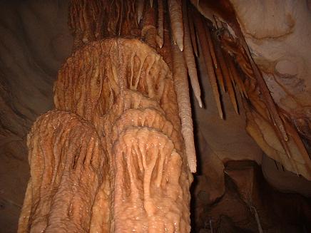 여성적인 아름다움을 자랑하는 프린세스 마거릿 로즈 동굴(Princes Margaret Rose Cave)