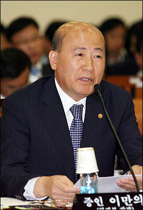 이만의 환경부 장관(자료사진).