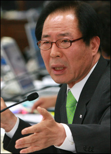 민주노동당 권영길 의원.