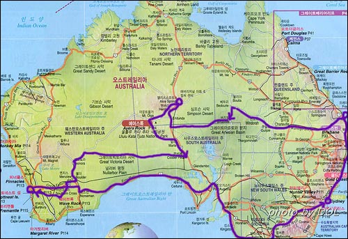 시드니를 출발하여 심슨과 그레이트 빅토리아 사막을 횡단하여 다시 시드니로 돌아오는 1만3000km의 여정