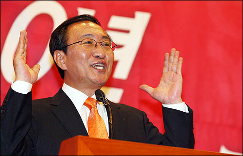 노회찬 진보신당 대표가 29일 오후 국회 의원회관 소회의실에서 2010년 서울시장 선거 출마선언을 하고 있다.