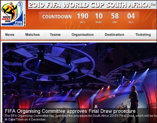  2010 남아공월드컵 조 편성 포트 배정을 발표하는 국제축구연맹 공식 홈페이지