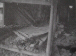 필자가 연재 하고 있는 <시골집 고쳐살기>의 일곱번째 기사가 실려 있다. 이 사진은 처음 발견 할 당시의 시골집을 고쳐 나가는 과정을 소개한다.