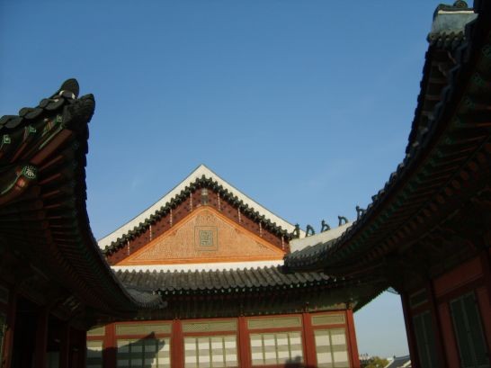 서울집중개발로 서울에 있는 모든 문화재와 유적유물은 세종시에 옮겨 전시되었다. 세종시는 문화-역사타운으로 다시 태어났다.