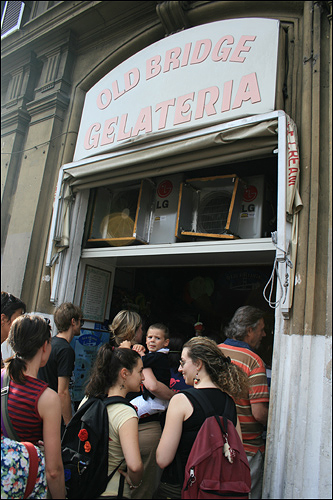 가게는 작지만 로마 3대 젤라또 가게 중의 한 곳이다.