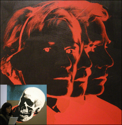 '자화상' 아크릴과 실크스크린 18×20㎝ 1978. '두개골(Skull)' 캔버스에 아크릴과 실크스크린 182.9×203.5㎝ 1976