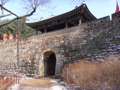 남문(지화문), 남한산성 4대문 중에 가장 크고 웅장하다고 한다. 