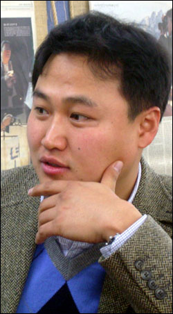 송현석 청년통일문화센터 운영위원장을 맡고 있는 송현석씨. 2004년 국가보안법 폐지 농서단 가운데 가장 긴 60일 단식을 했었다.
