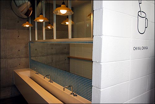 화장실과 분리된 NHN 분당 신사옥 양치 공간