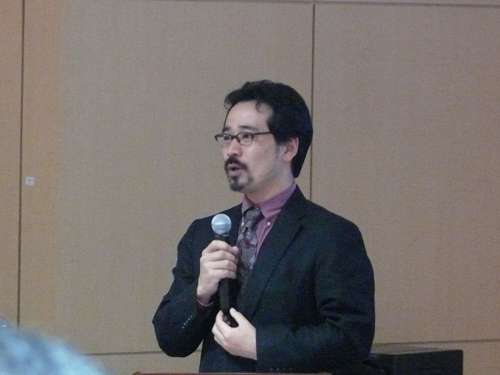 WWF 재팬의 토바이 사다요시(Tobai Sadayosi)가 황해보전을 위한 한ㆍ중ㆍ일 협력사례에 대해 발표하고 있다.
