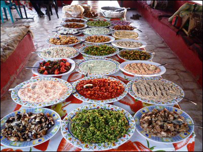 페트라를 위해 각국에서 여행자들이 모이는 만큼 무난한 음식들