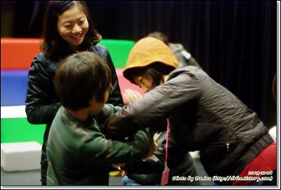 2009년 11월 극단마실과 연극놀이로 처음 만났다. 느리와 결이가 만드는 가족의 장면은 모두를 즐겁게 한다. 