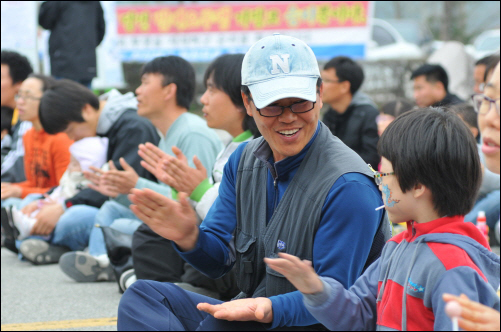  지난 10일 열린 발레오공조코리아공장 정상화를 위한 가족 단결의 날 행사 모습.