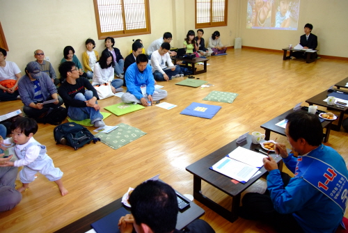 강북구 유권자 1000인 서약식  강북구 유권자 1000인 서약식에 지역일꾼들과 더불어 주민 30여명이 참여했다