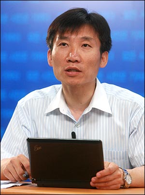 이상규 민주노동당 서울시당위원장. 