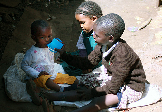 필자가 후원하는 G단체에 소개된 케냐의 한 아이. 