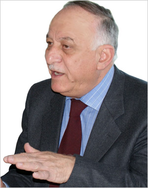 Mahdi Abdul Hadi (PSSIA 소장, 팔레스타인 국제문제 연구소장, http://www.passia.org/)
