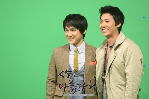SBS 주말 특별기획드라마 <인생은 아름다워>. 이 두 주인공이 법적인 가족이 되는 길은 한국에서는 없다. 