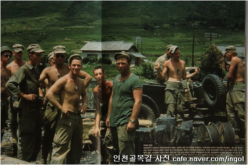 존 리치 님 사진책에 담긴 한국전쟁 모습.