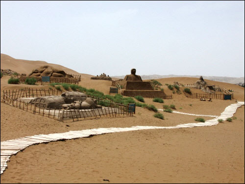 모래조각공원: 沙雕藝術城
