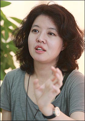 배우 김여진.