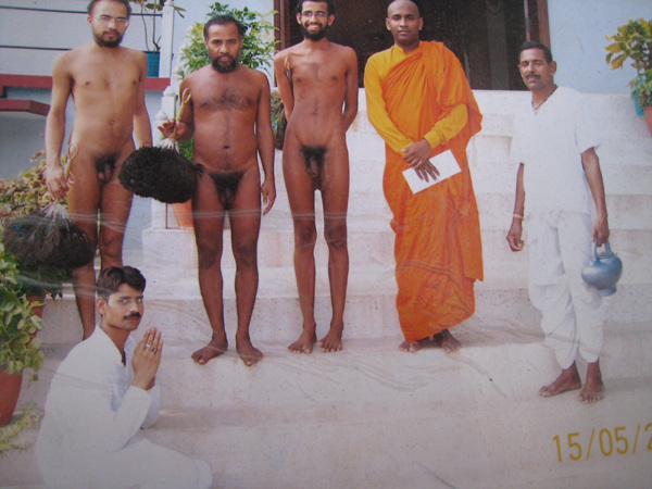사르나트 티르탕카르 탄생지를 찾은 찾은 자이나교의 수행자들과 녹야원에 자리잡은 스리랑카 불교사찰의 스님
