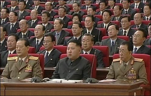 김정일 국방위원장의 후계자인 김정은이 지난 28일 열린 당대표자회에 참가한 모습이 북한 조선중앙TV를 통해 공개됐다.
