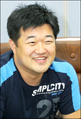 백정현 <옥천신문> 편집국장은 소셜네트워크를 이용한 와글와글 소통을 지역에서 꿈꾸고 있다.